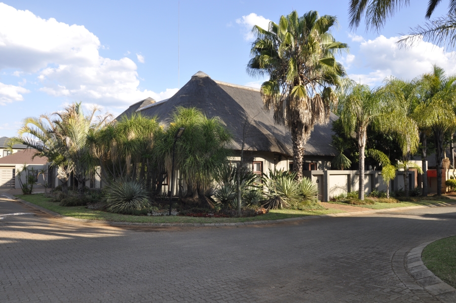 5 Bedroom Property for Sale in Melodie North West